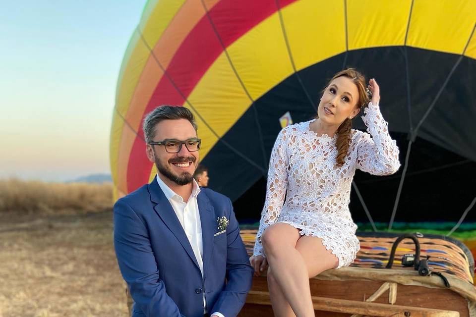 Casamento durante voo de balão