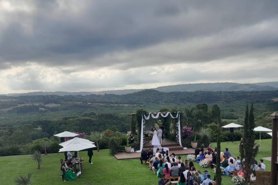 Você sonha, a gente realiza co