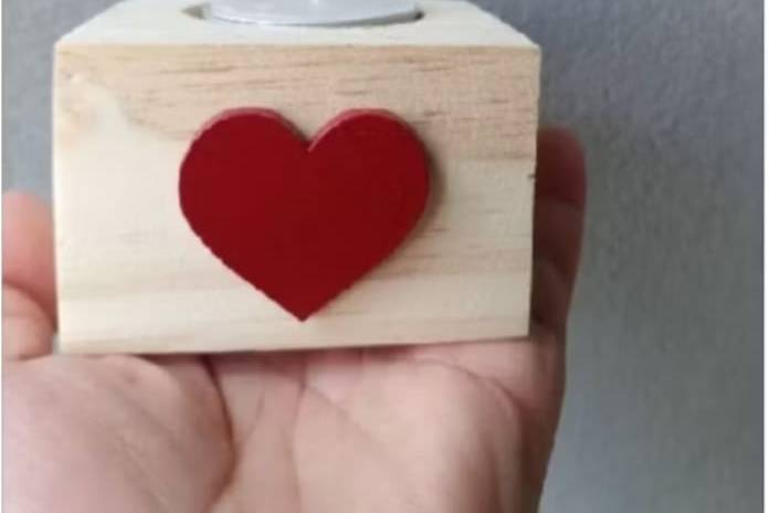Porta velas coração vermelho
