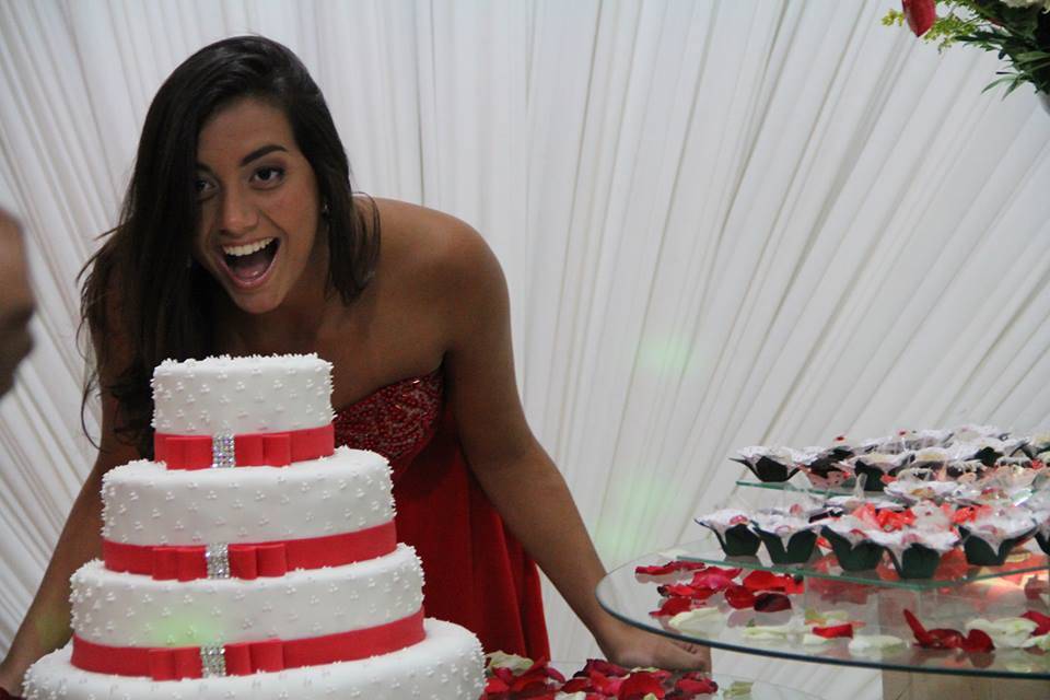 Linda e feliz