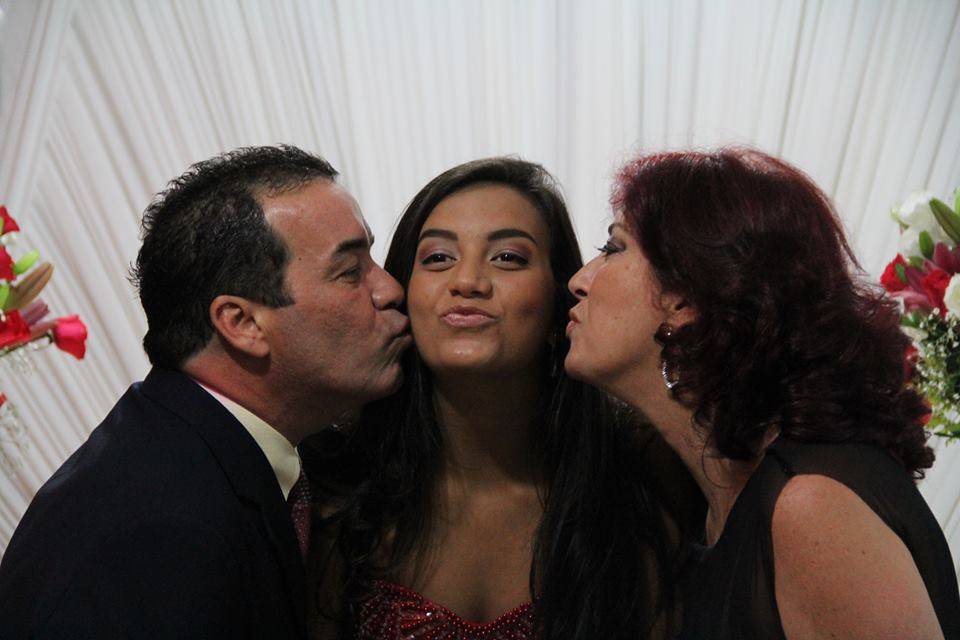 Pai, mãe e filha