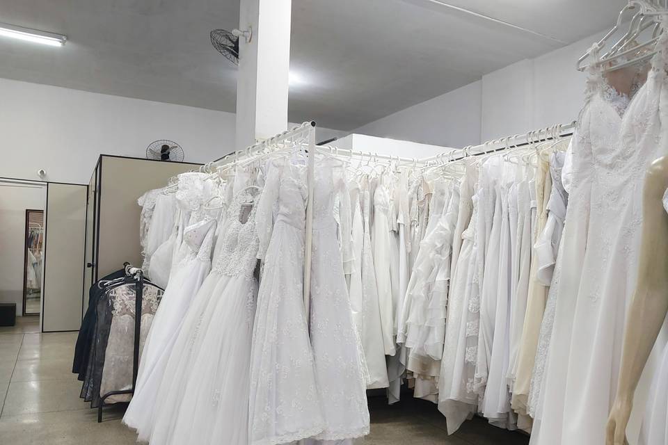 Seção de vestidos de noivas