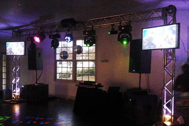 Estrutura, luz e audiovisuaus
