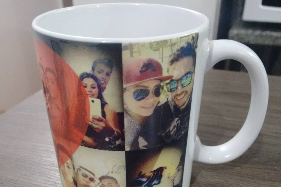 Caneca de cerâmica