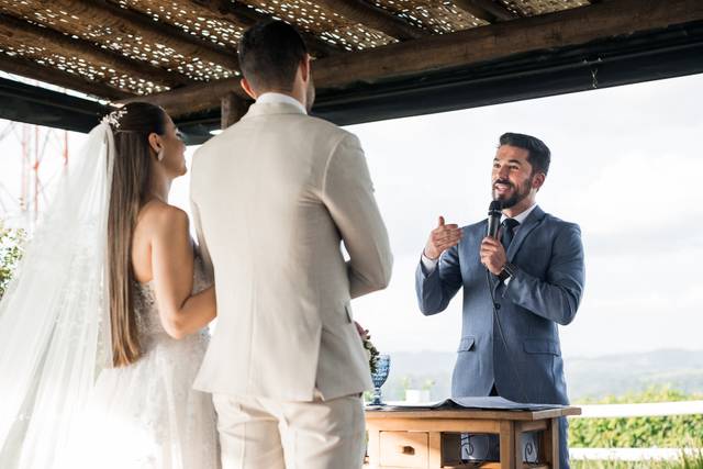 Celebrante de casamento