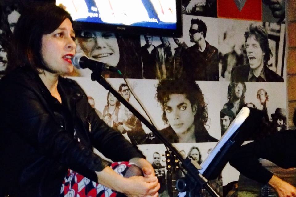 V8 Music Place
