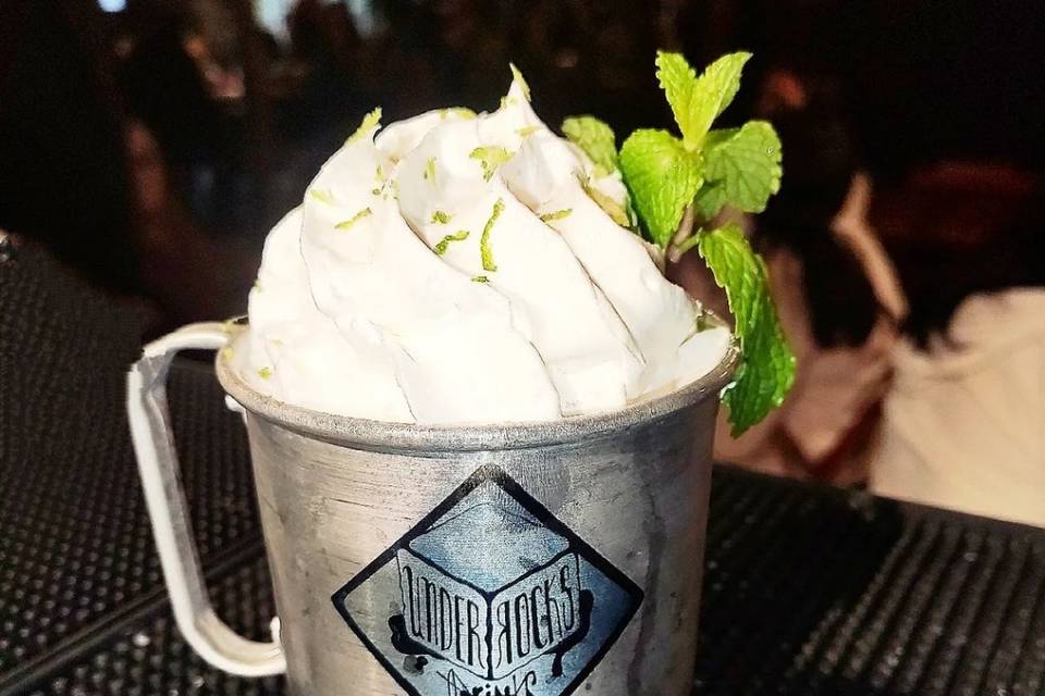 Cardápio com Moscou Mule