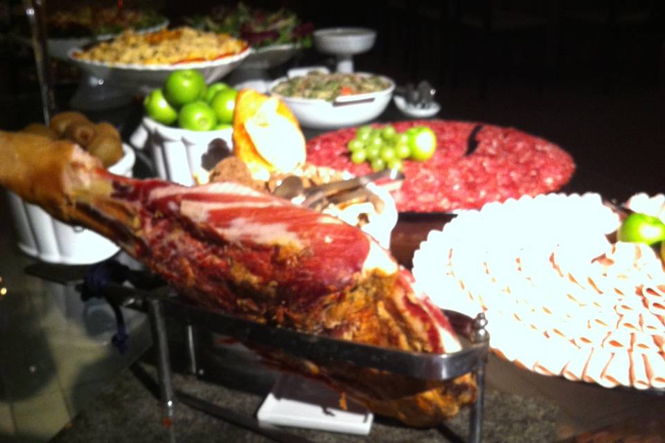 Mesa de frios: Jamon serrano