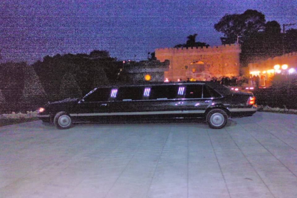 Limousine preta