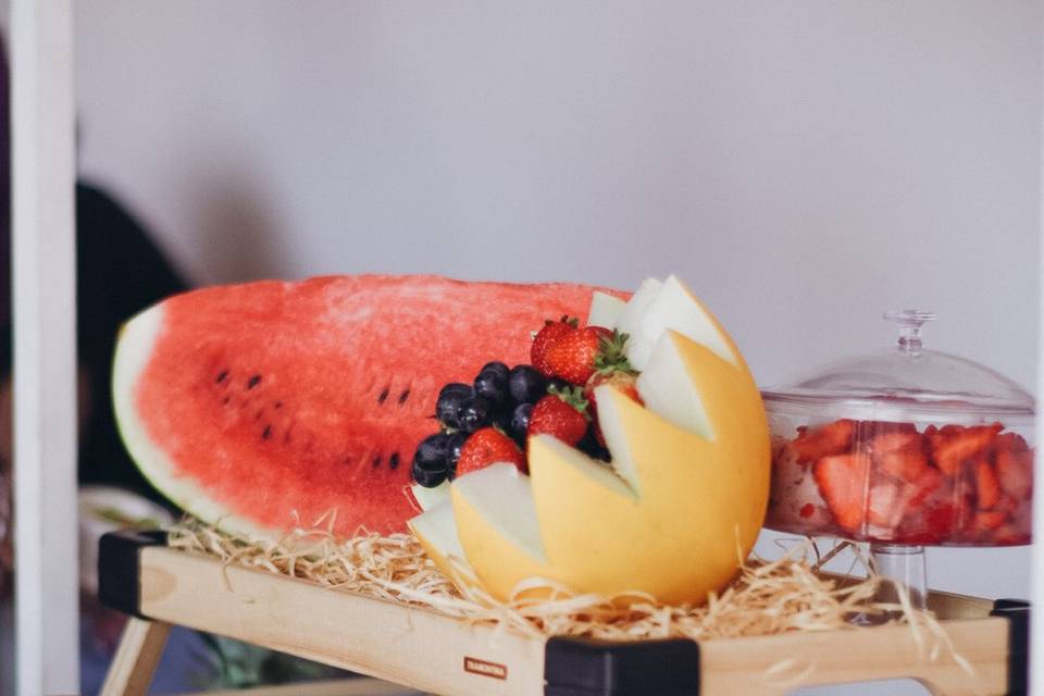 Mesa de Salada de Fruta