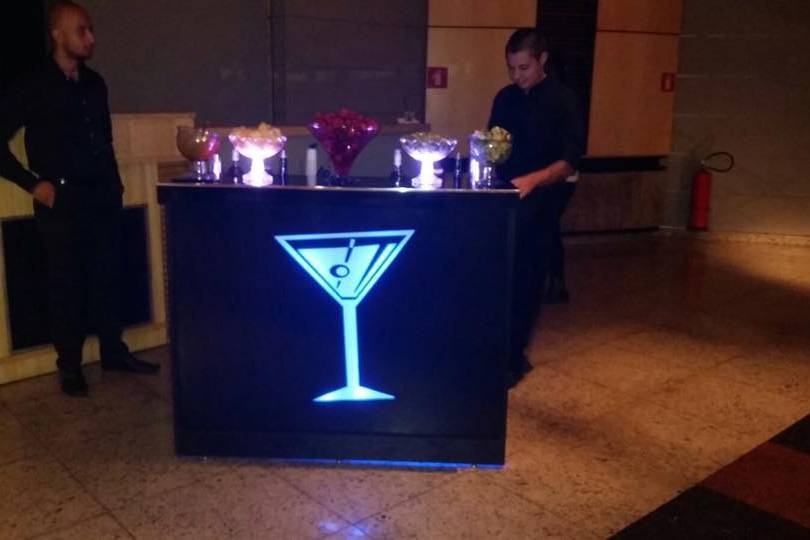 Viana's bartender