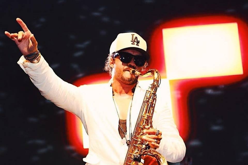 Ryon Sax Dj