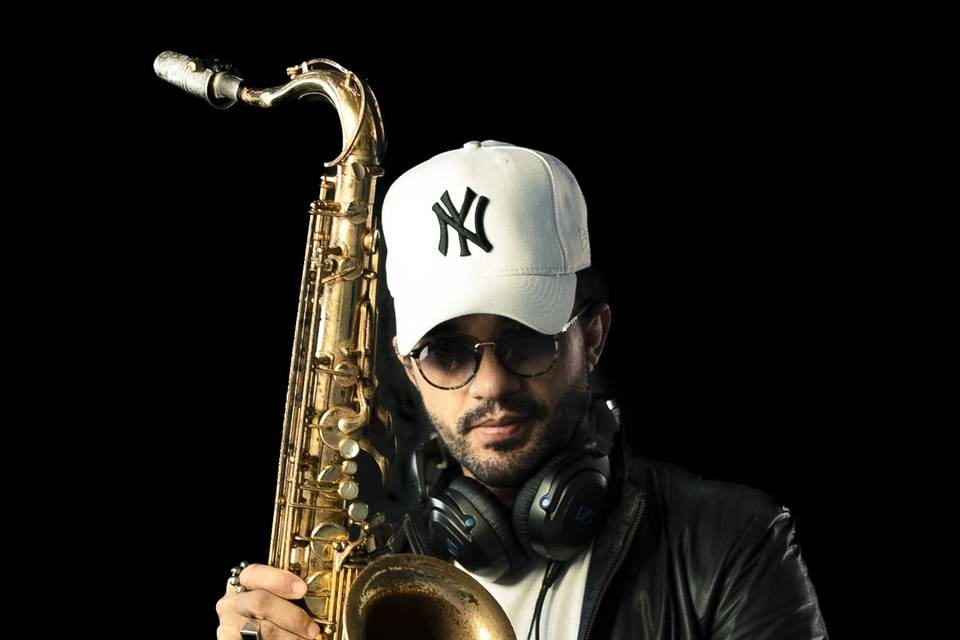 Ryon Sax Dj