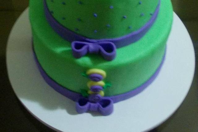 Bolos coloridos personalizados