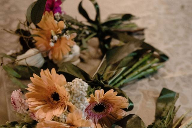 Flower bar
