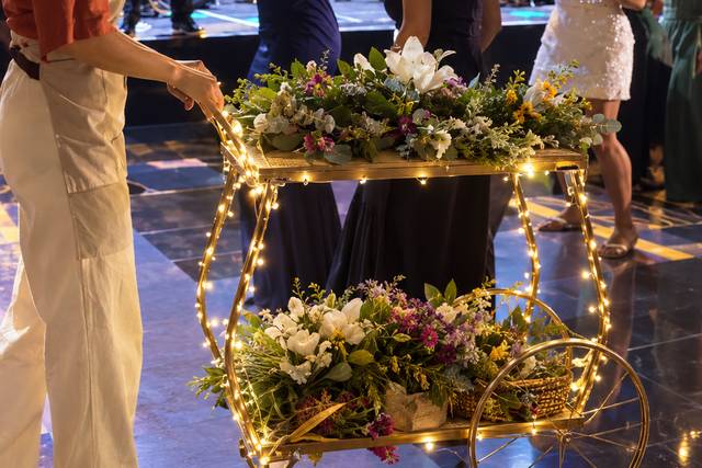Flower bar