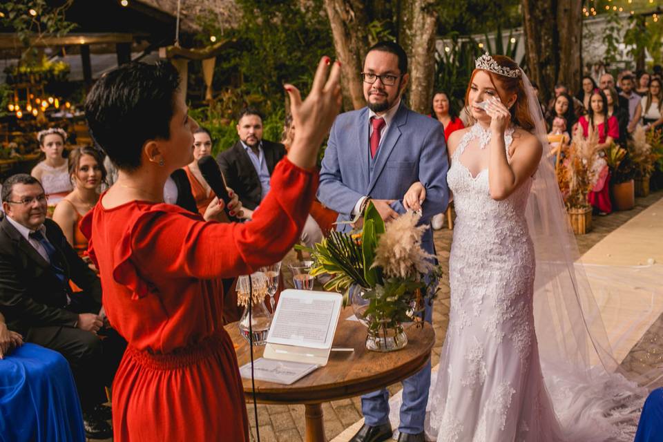 Karina Bizarria Celebrante