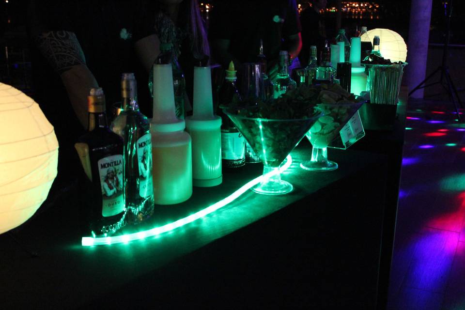 Bar iluminado