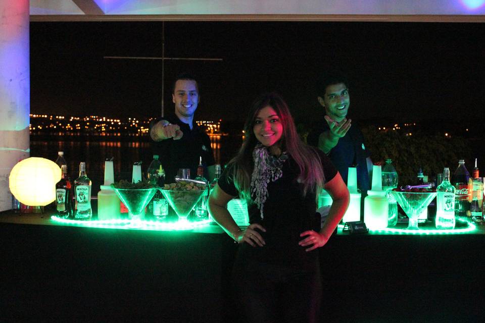 Bar iluminado