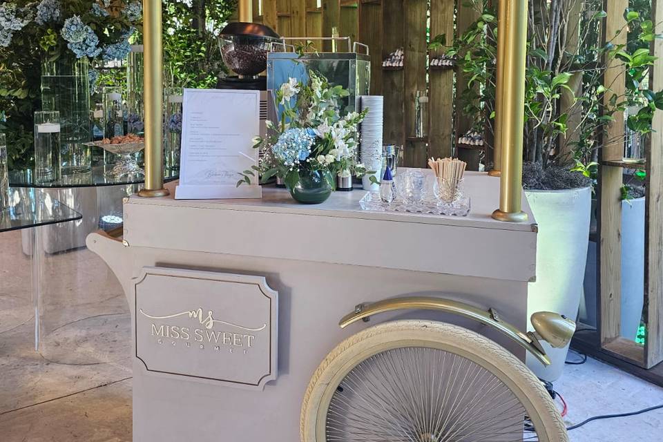 Estação de cafés para eventos.