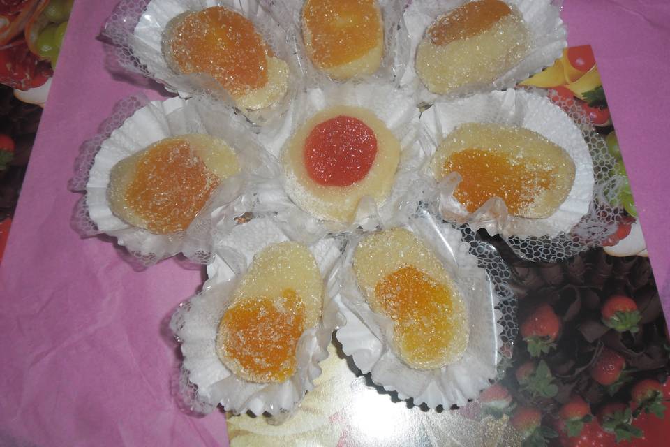 Brigadeiro branco com cereja