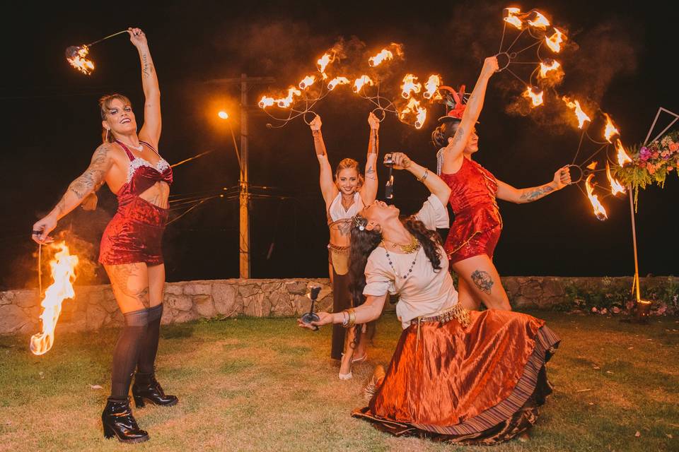 Circo em casamento na praia