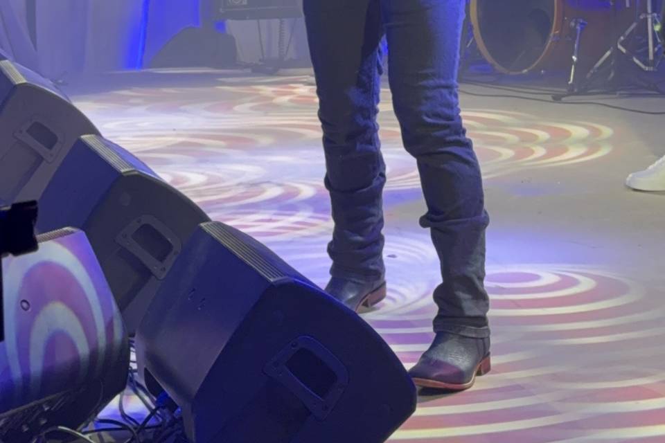 SERTANEJO CLÁSSICOS E RAÍZ