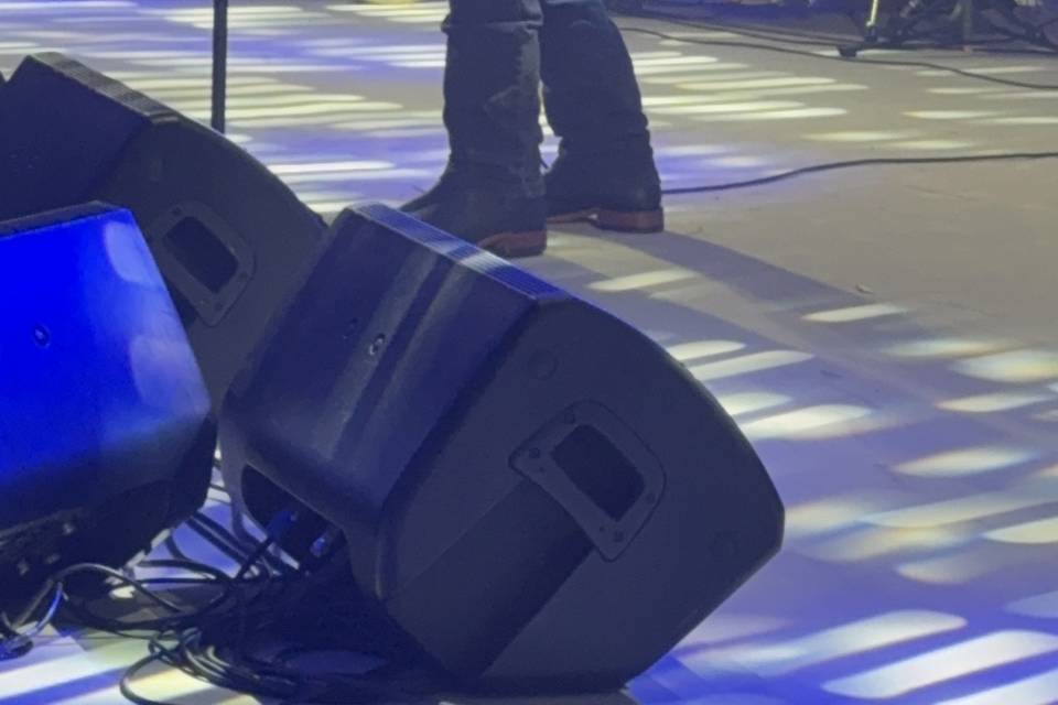 SERTANEJO CLÁSSICOS E RAÍZ