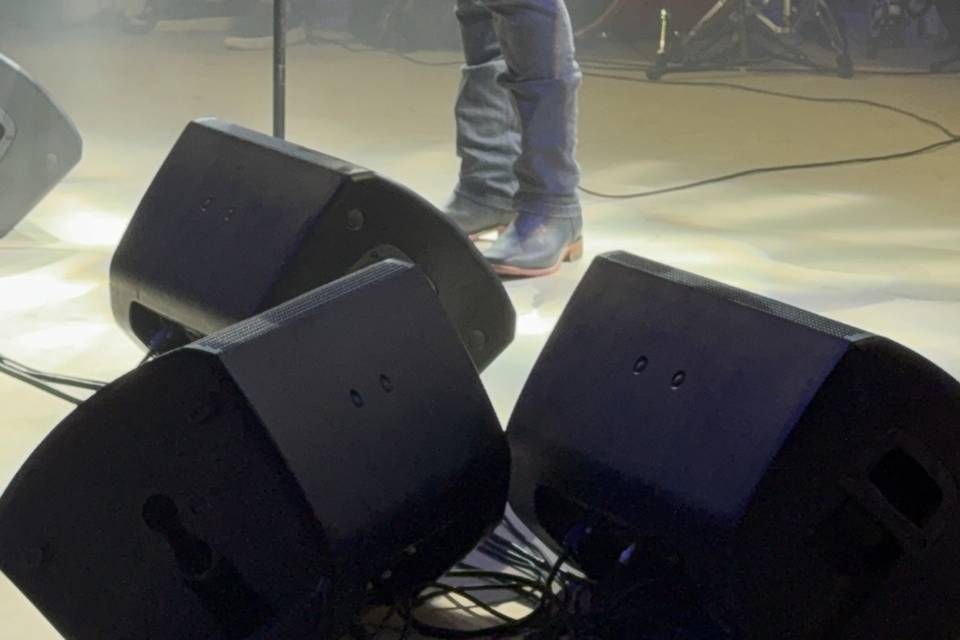 SERTANEJO CLÁSSICOS E RAÍZ