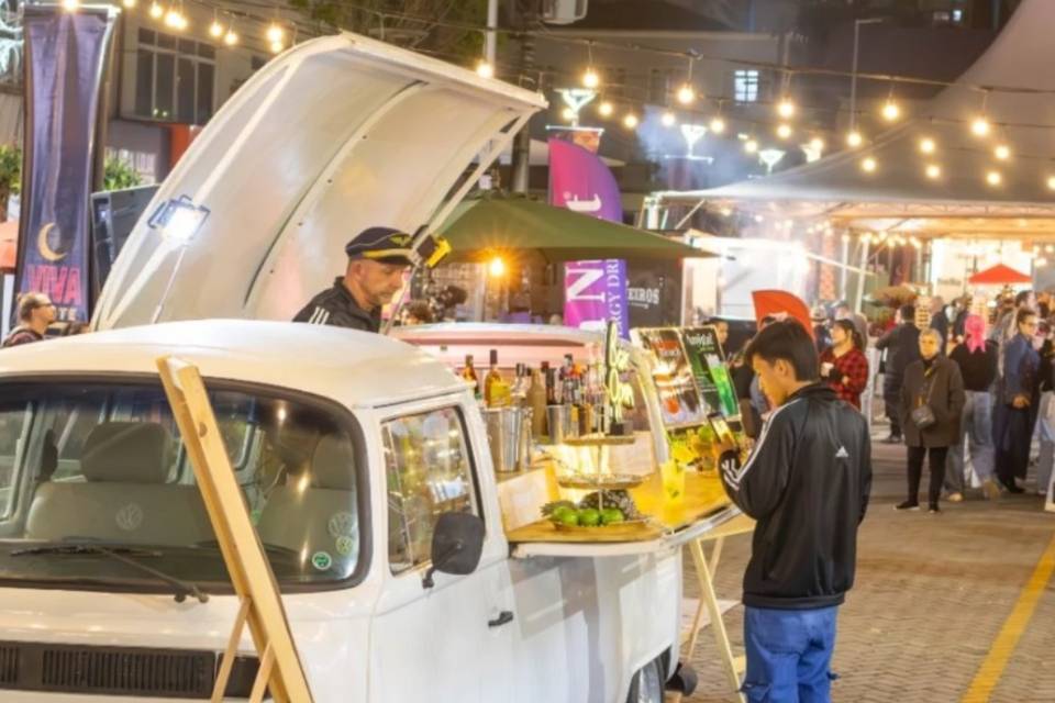 Kombi bar