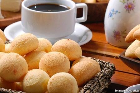 Carta de cafés + pão de queijo