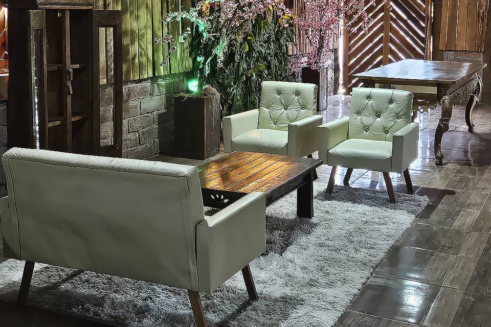 Área lounge aconchegante.