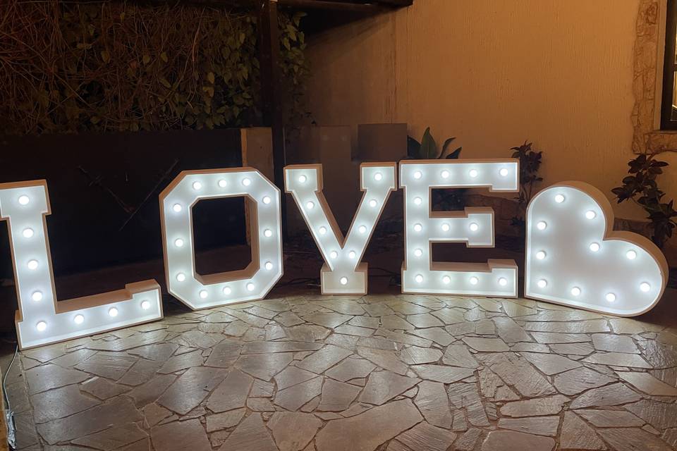 Letreiro Love