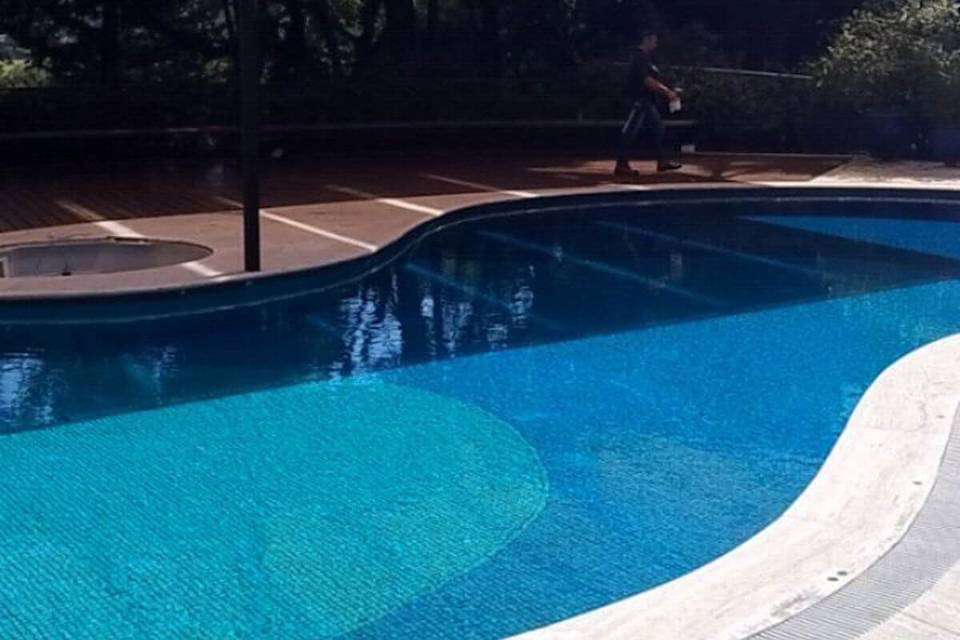 Cobertura área de piscina