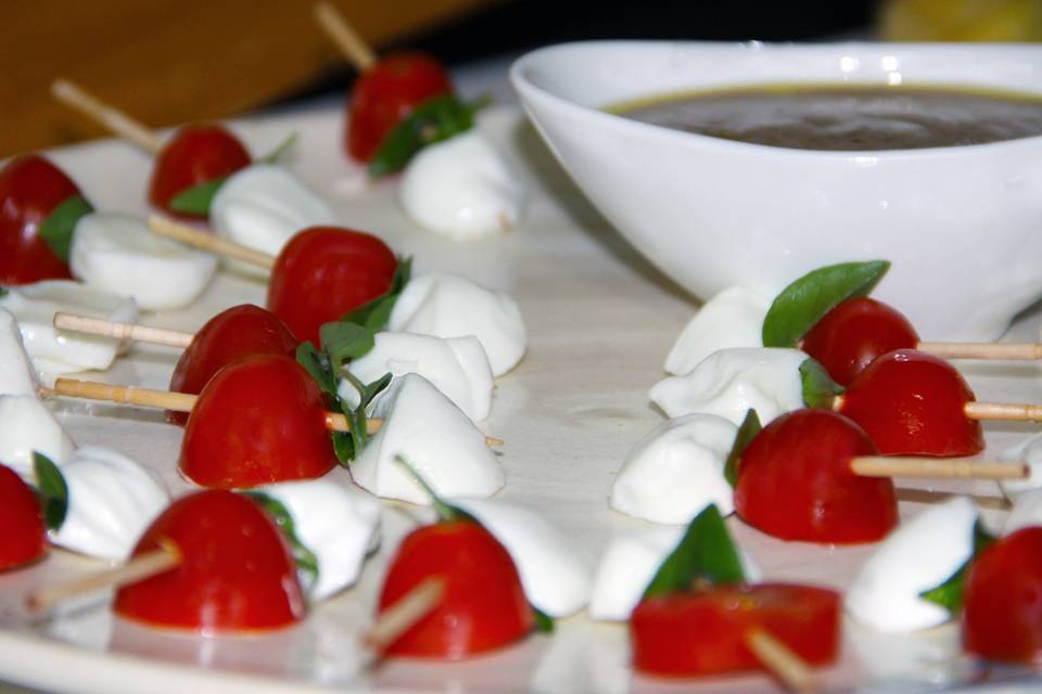 Tomatinho cereja e búfala