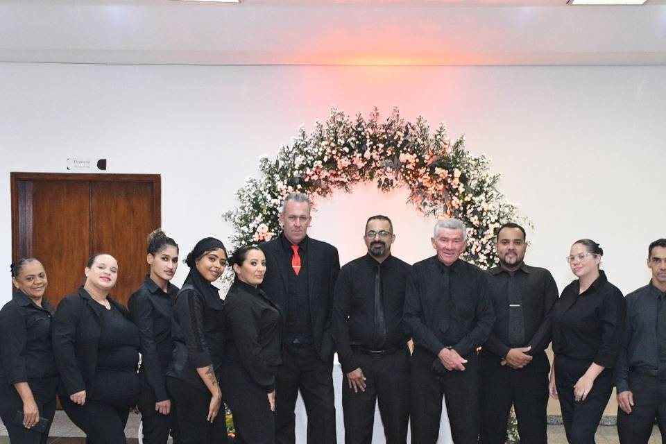 Equipe morenos buffet e assess