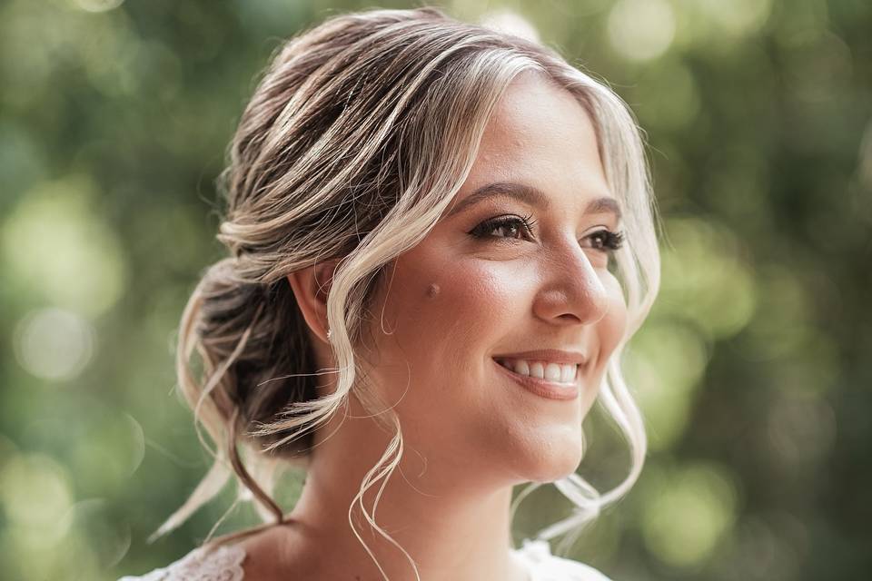 Maquiagem e Penteado