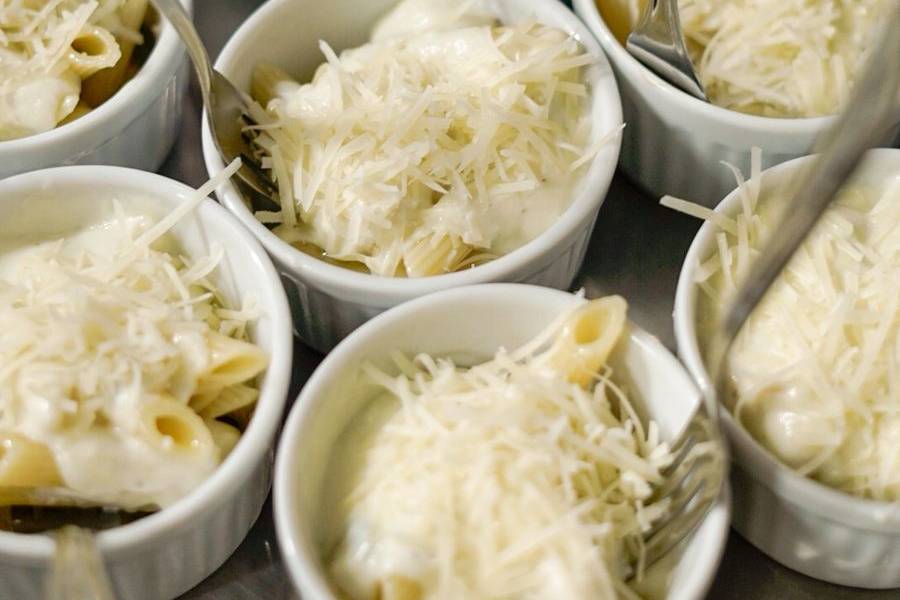 Massa Penne ao molho de queijo