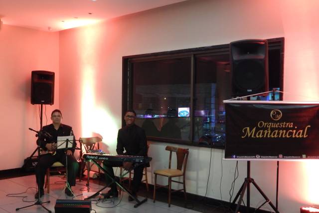 Piano & Sax e+ estrutura