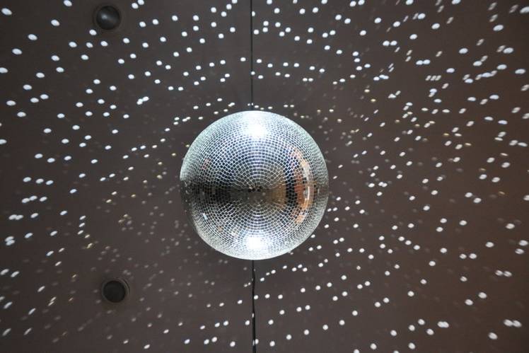 Mirrorball