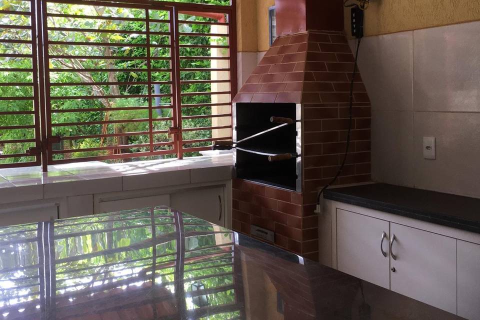 Cozinha com churrasqueira