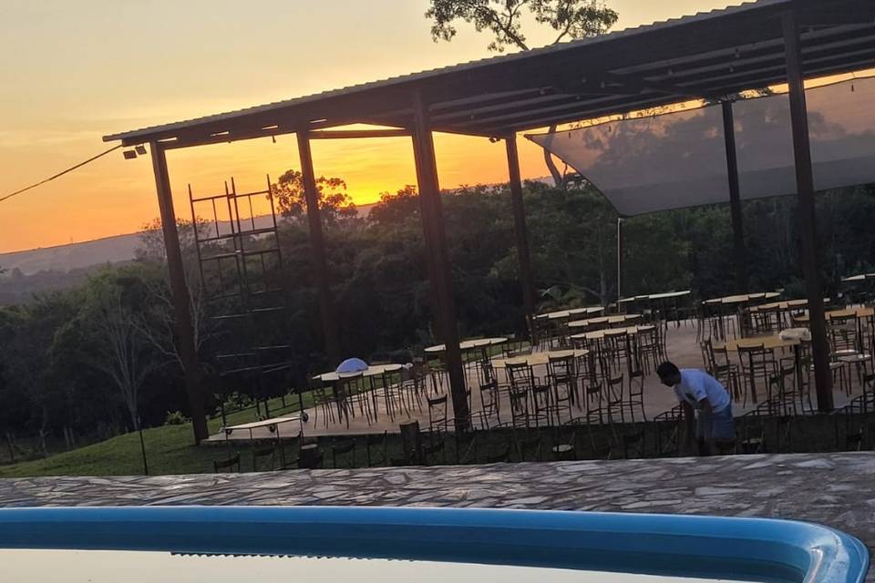 Por do sol da piscina