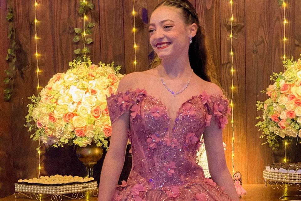 Cerimonialista de debutante