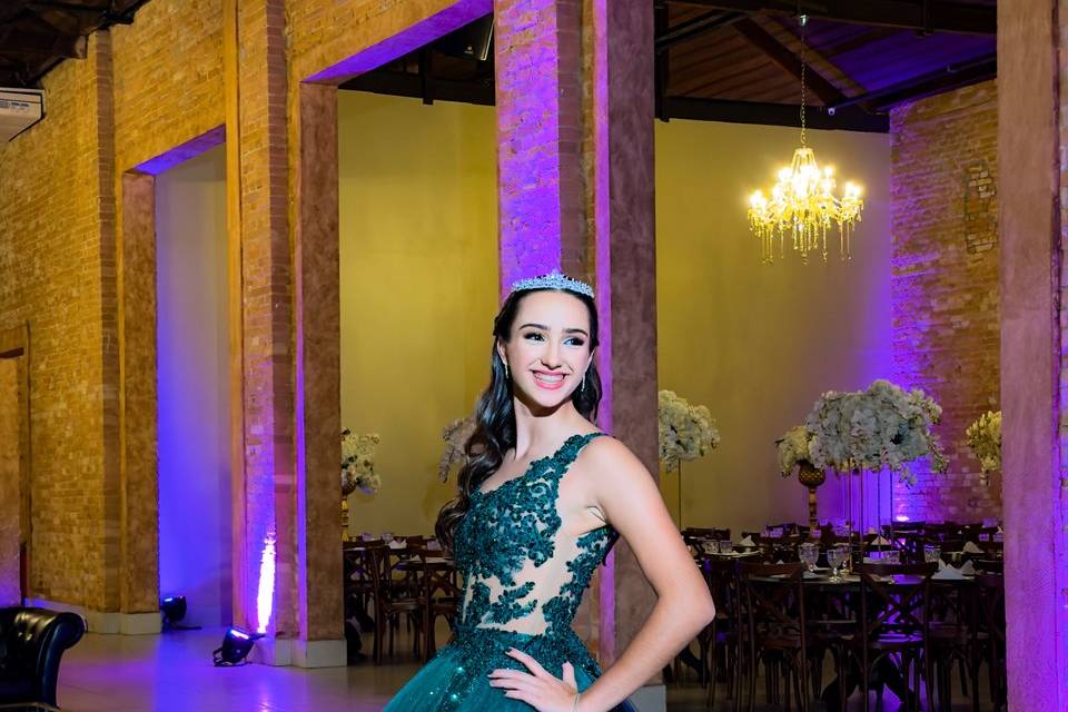Debutante
