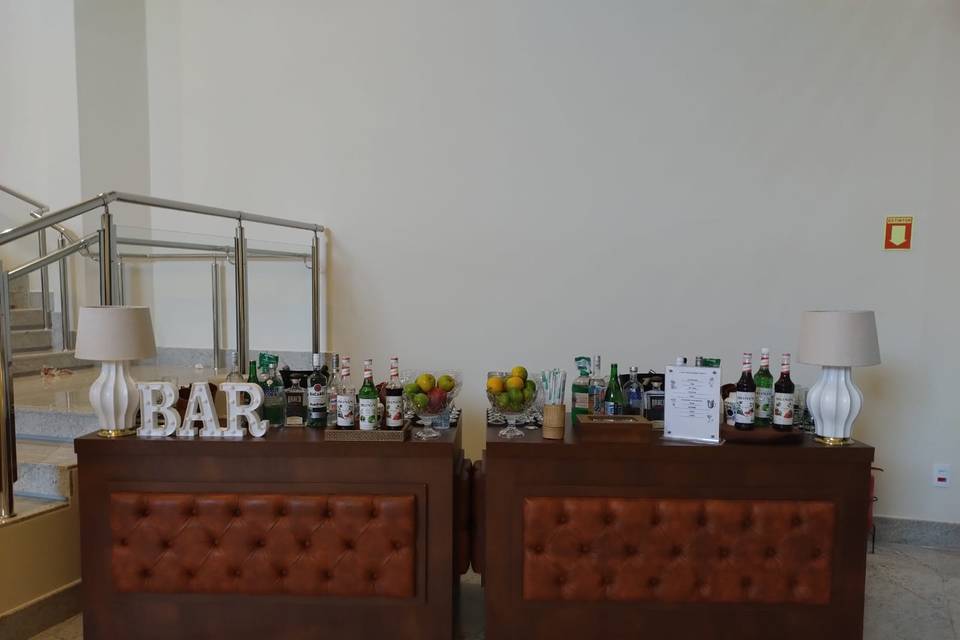 Los Guapos Luxurys Bar