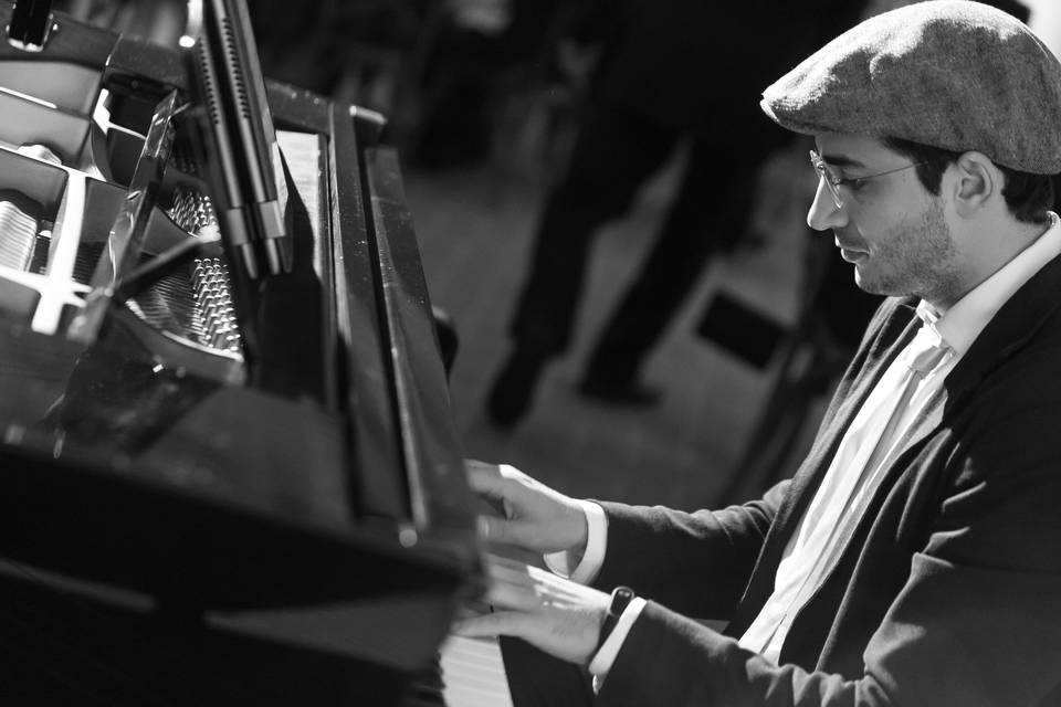 Piano solo