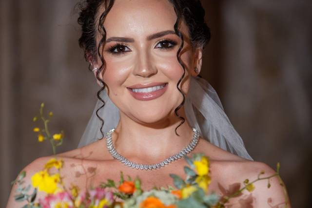 Letícia Flausino Maquiadora