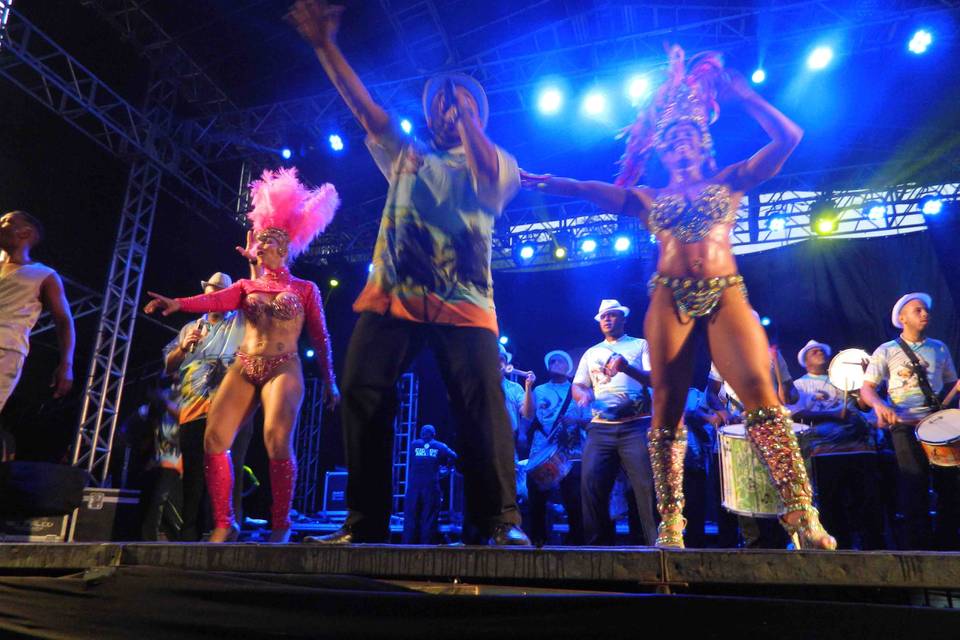 Aquarela Tropical Samba Show