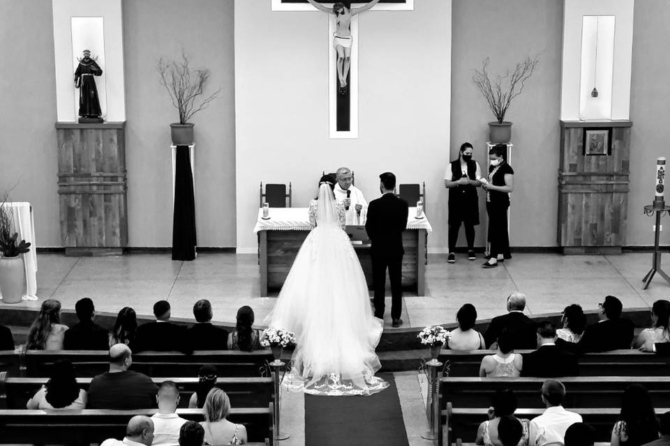 Casamento na igreja Milena e L