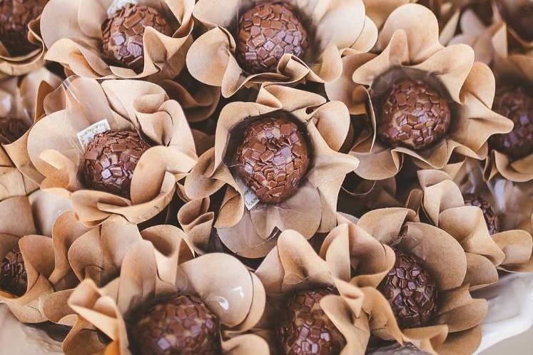 Doce Maria Brigadeiros Gourmet